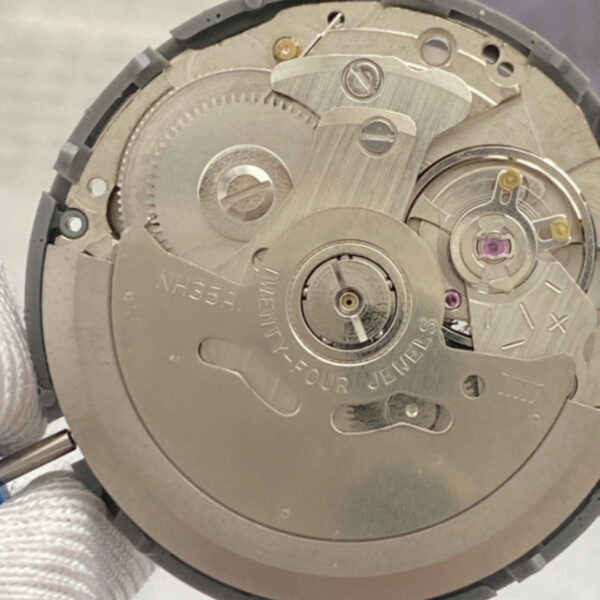 nh35-movement-wtach-blog-sugargoo-watch